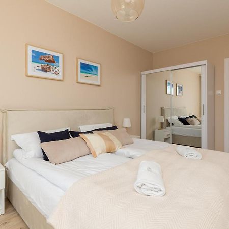 Apartament Sea Waves With Park View By Noclegi Renters غدانسك المظهر الخارجي الصورة
